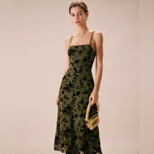 Floral green midi dress for Fall